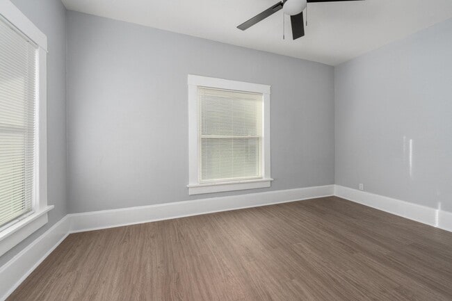 221 N Elizabeth St, Unit 1 in Wichita, KS - Building Photo - Building Photo