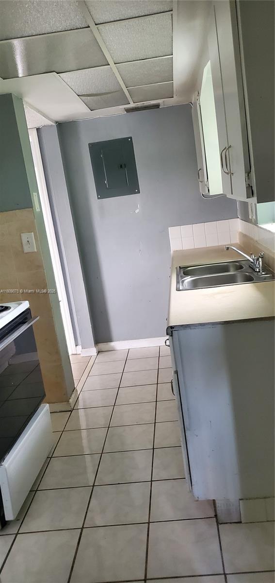4103 Riverside Dr in Coral Springs, FL - Foto de edificio - Building Photo