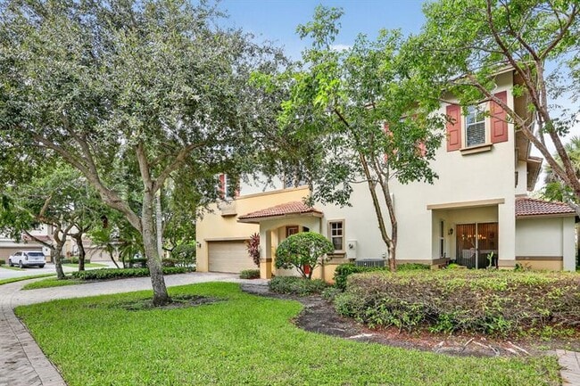 6012 NW 116th Dr in Coral Springs, FL - Building Photo - Building Photo