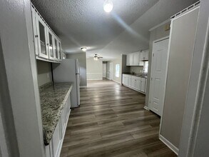 3301 Ogeechee Rd in Savannah, GA - Building Photo - Building Photo