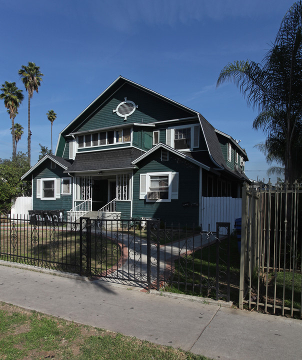 225 N Avenue 52 in Highland Park, CA - Building Photo