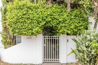 305 Jefferson Ave in Miami Beach, FL - Building Photo - Building Photo