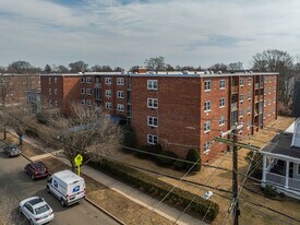 Sherwood Arms in New Haven, CT - Building Photo