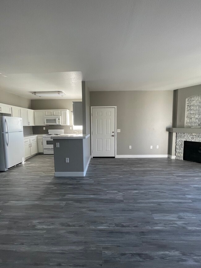 property at 1405 S Nellis Blvd