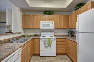 Arezzo in Phoenix, AZ - Building Photo