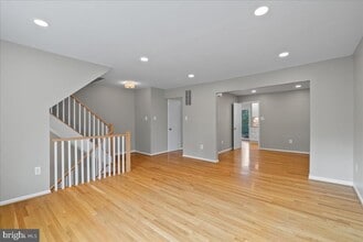 17 W Chapman St in Alexandria, VA - Building Photo - Building Photo