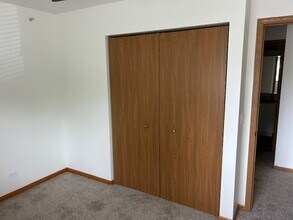 727 Elm Ln in Woodstock, IL - Building Photo - Building Photo