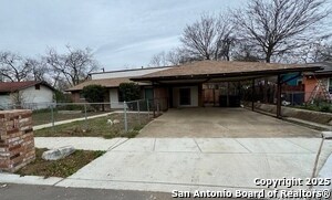 146 Stapleton St in San Antonio, TX - Building Photo - Building Photo