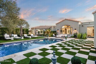 9290 E Thompson Peak Pkwy in Scottsdale, AZ - Building Photo - Building Photo