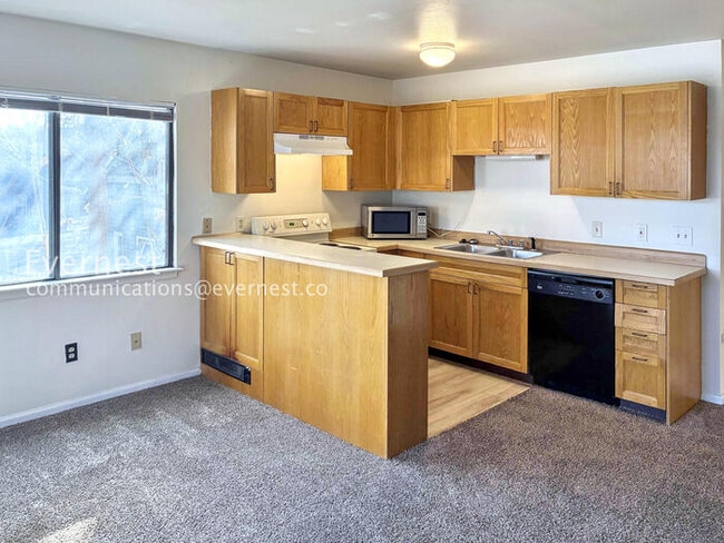 1812 17th St in Boulder, CO - Building Photo - Building Photo