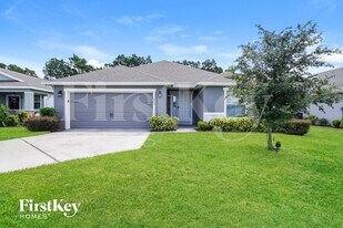 250 Sandestin Dr in Haines City, FL - Building Photo