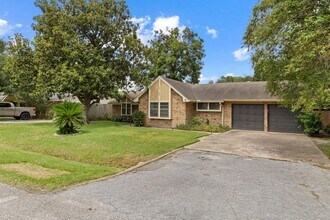 10126 Metronome Dr in Houston, TX - Building Photo - Building Photo