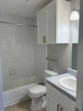 7820 Las Olas Blvd in San Antonio, TX - Building Photo - Building Photo