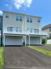 100 Bishop Way in Dublin, PA - Foto de edificio - Building Photo