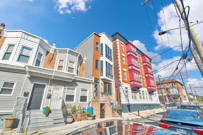 5103 Chancellor St, Unit Unit 1 in Philadelphia, PA - Building Photo - Building Photo