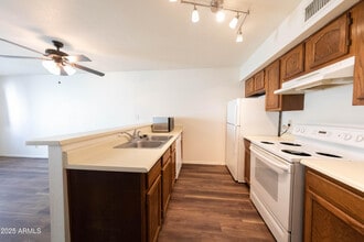 510 N Alma School Rd in Mesa, AZ - Building Photo - Building Photo