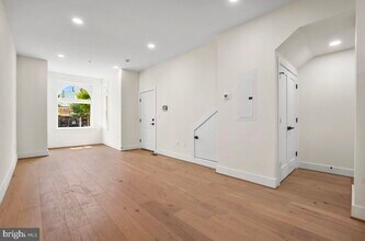 808 12th St NE in Washington, DC - Building Photo - Building Photo