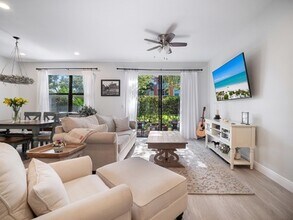 15780 Portofino Springs Blvd in Ft. Myers, FL - Building Photo - Building Photo