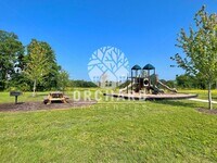 2003 E Hudson Dr - 18