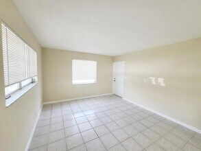 412 Conniston Rd in West Palm Beach, FL - Building Photo - Building Photo
