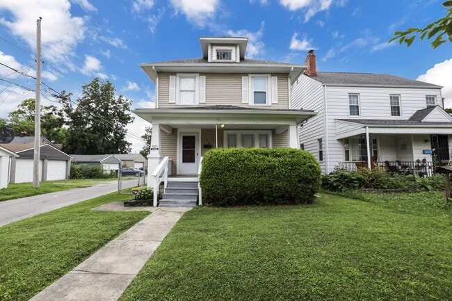 property at 418 Townsend Ave