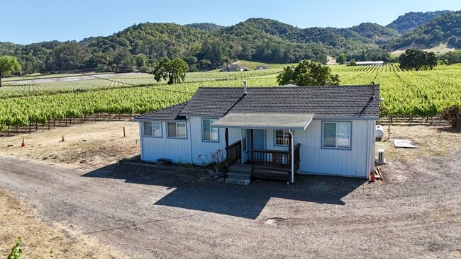 6061 Solano Ave in Napa, CA - Building Photo - Building Photo