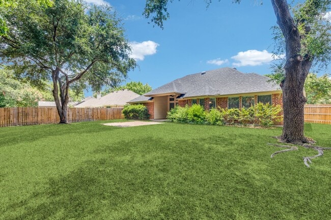 1523 Wayside Dr in Keller, TX - Building Photo - Building Photo