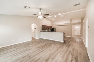 10161 Meadow Point Dr in Jacksonville, FL - Foto de edificio - Building Photo