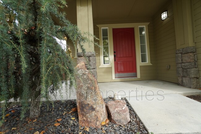 4324 N Buckboard Pl in Boise, ID - Foto de edificio - Building Photo