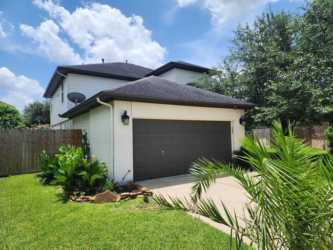 property at 16935 Jelly Park Stone Dr