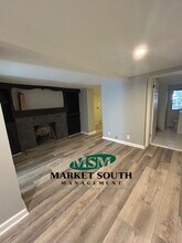 216 E Jones St in Savannah, GA - Building Photo - Building Photo