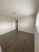 4402 Gibbons St-Unit -APT 3 in Vancouver, WA - Building Photo - Building Photo