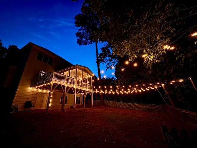 7829 Harps Mill Woods Run in Raleigh, NC - Foto de edificio - Building Photo