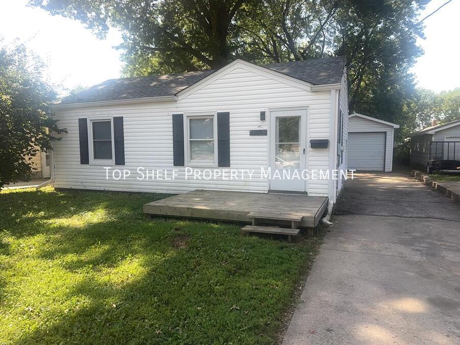 2709 Lyon St in Des Moines, IA - Foto de edificio