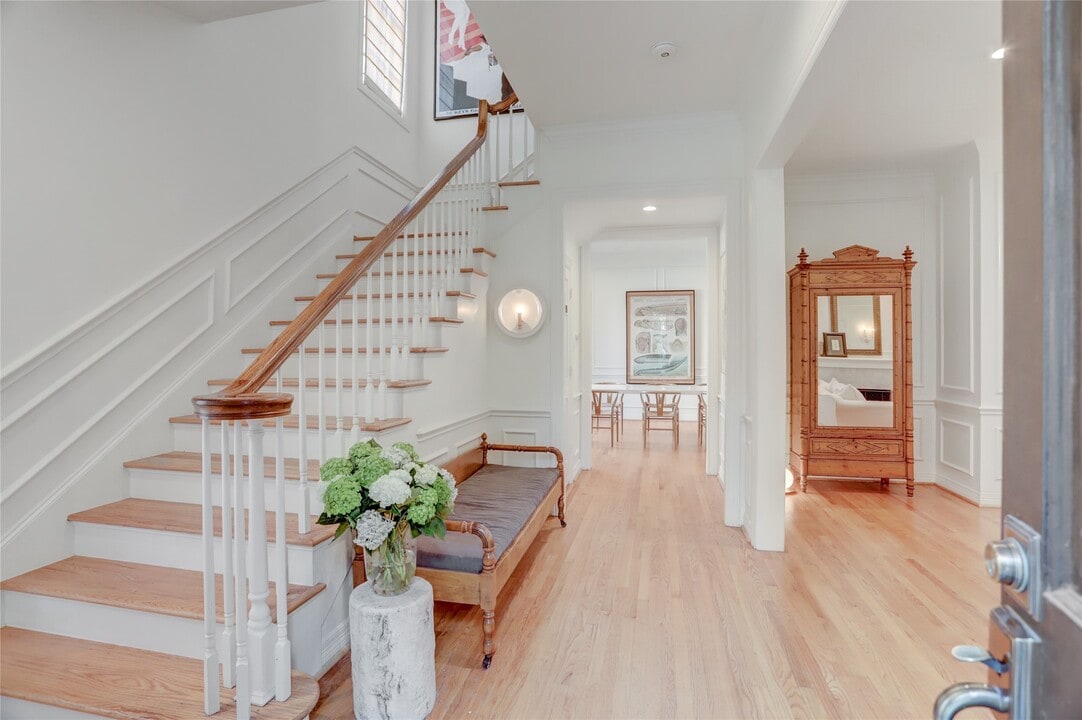 2703 Mid Ln in Houston, TX - Building Photo