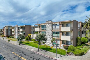 1825 Shoreline Dr in Alameda, CA - Building Photo