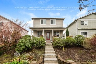 11408 33rd St NE in Lake Stevens, WA - Building Photo