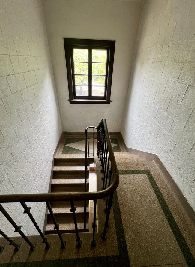 7360 Pershing Ave in St. Louis, MO - Building Photo - Building Photo