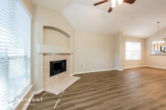 2221 Nicholas Crossing in Conroe, TX - Building Photo - Building Photo