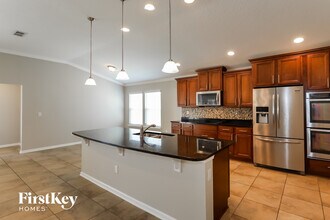 1881 High Prairie Ln in Middleburg, FL - Building Photo - Building Photo