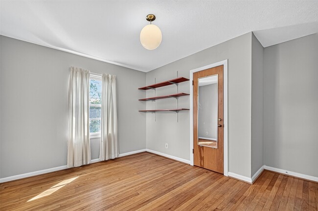 property at 10005 Hazelhurst Dr