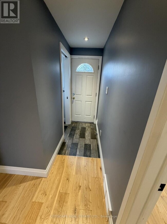 623 Trafford Crescent in Oakville, ON - Building Photo - Building Photo