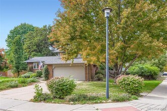577 Hilltop St in Longmont, CO - Foto de edificio - Building Photo