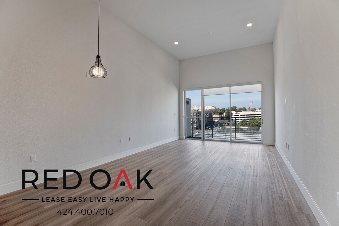 1331 W 7th St in Los Angeles, CA - Building Photo