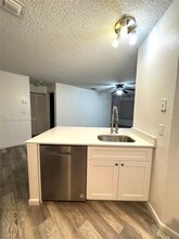 3390 Pinewalk Dr N in Margate, FL - Building Photo - Building Photo