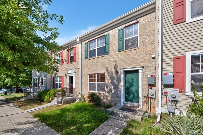 property at 3932 Burns Pl SE