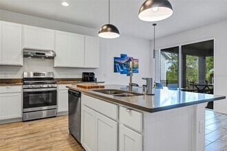 2163 Bay Line Rd in Oakland, FL - Building Photo - Building Photo