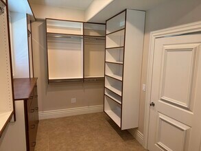 4900 Marilyn Dr in Holladay, UT - Building Photo - Building Photo