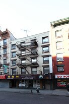 13 Mott St in New York, NY - Building Photo