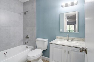 960 N Franklin Ave in Homestead, FL - Building Photo - Building Photo